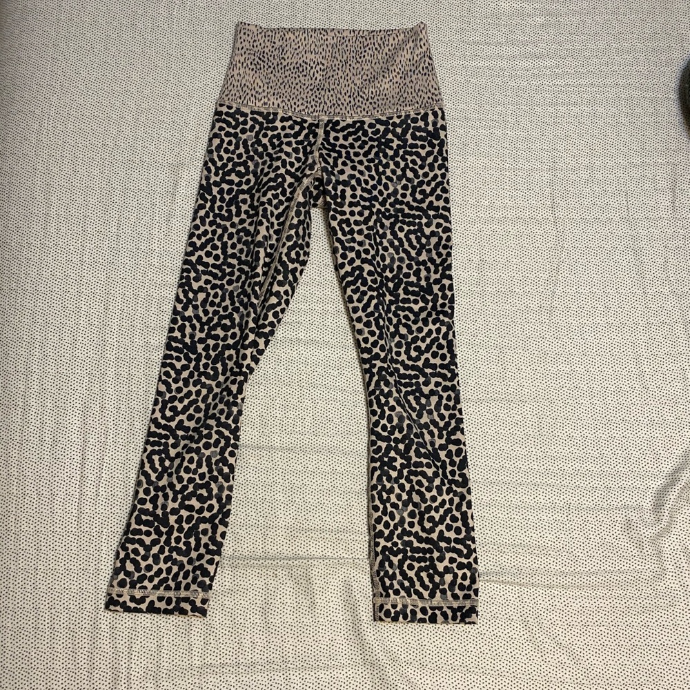 COPY - Lululemon size 2 Snow Cheetah Wunder Under Crops